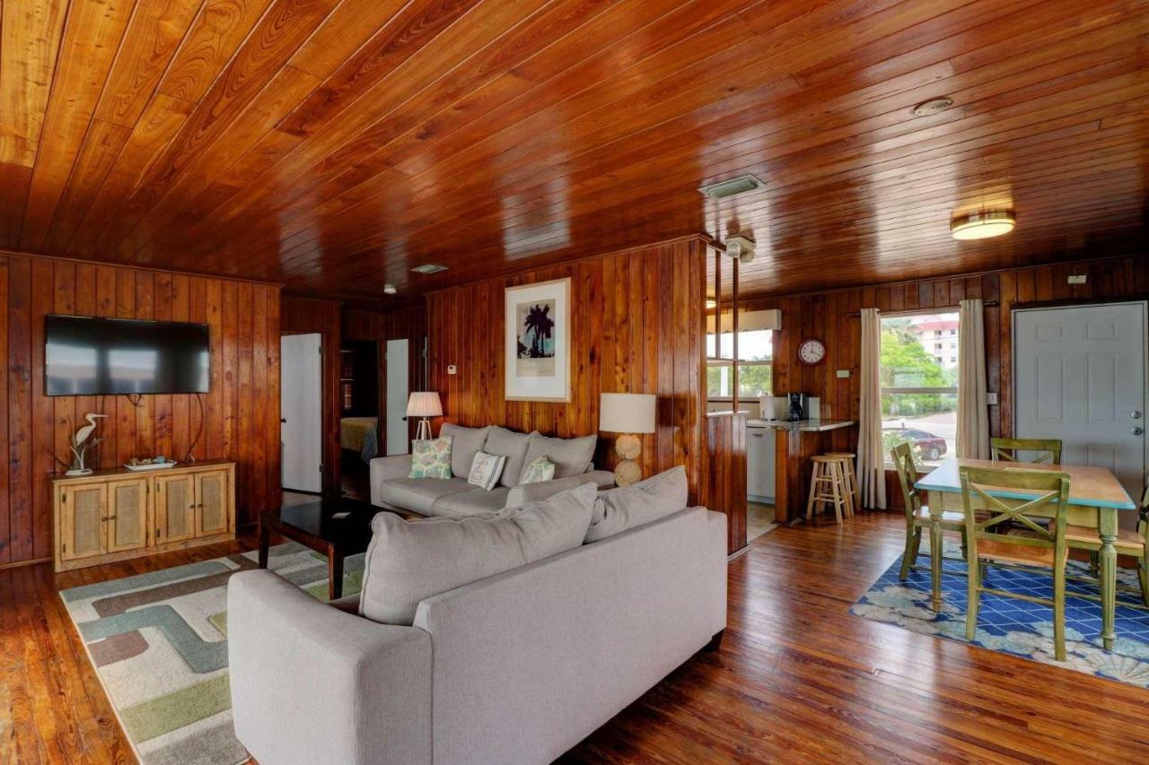 Estero Island Apartment With Boat Dock Fort Myers Beach Exteriér fotografie