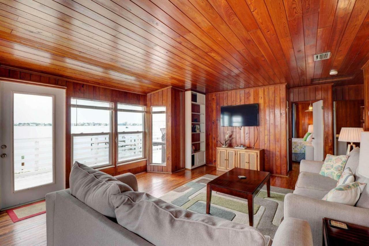 Estero Island Apartment With Boat Dock Fort Myers Beach Exteriér fotografie