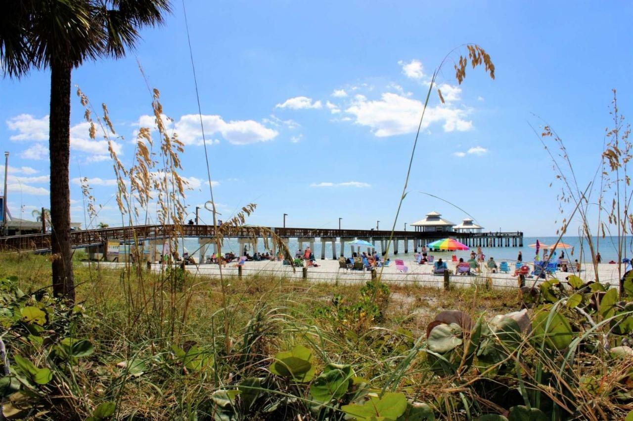 Estero Island Apartment With Boat Dock Fort Myers Beach Exteriér fotografie